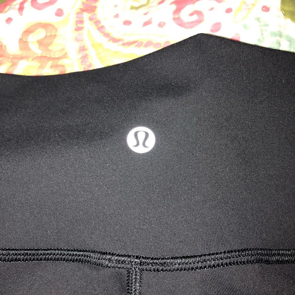 Lululemon yoga pants